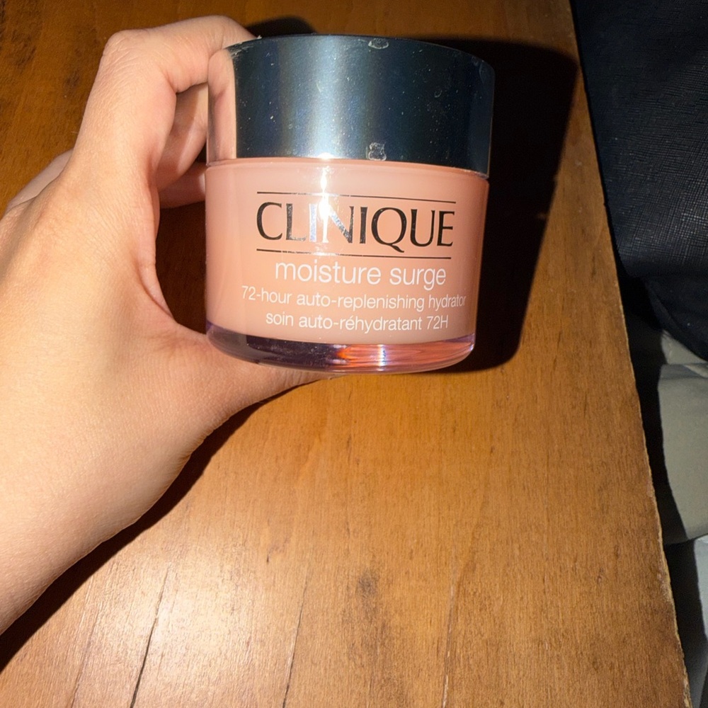 Clinique Moisture Surge Hydrator in Soft Pink with Silver Lid